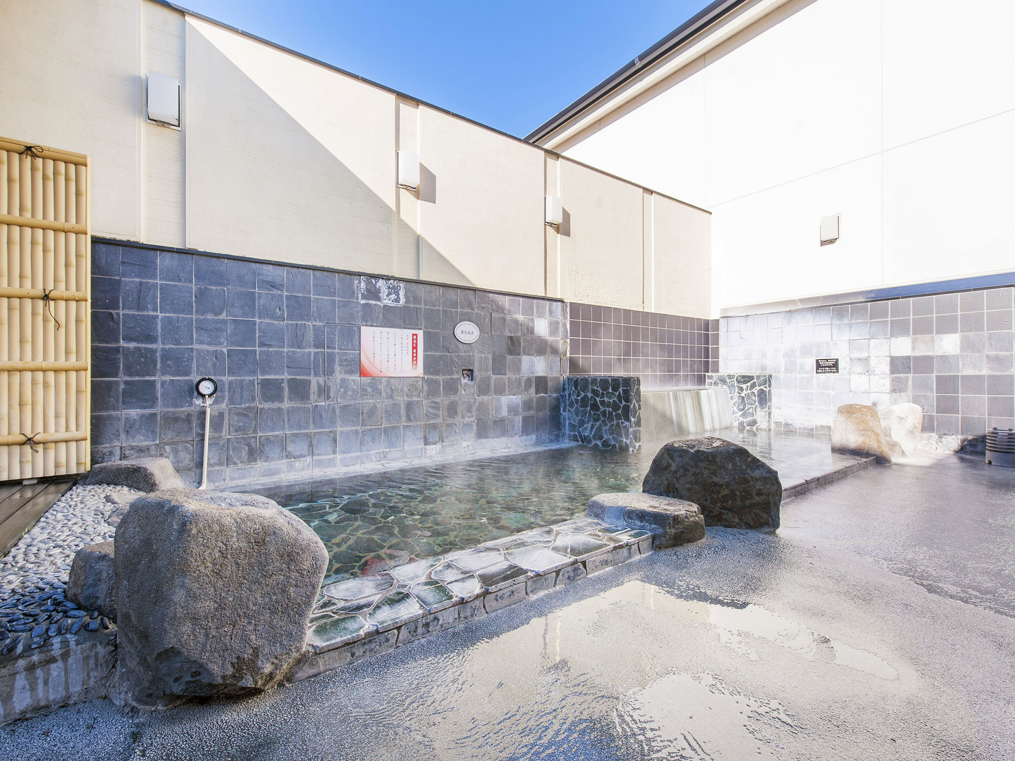 Hana Hotel Fukaya & Spa Exterior photo
