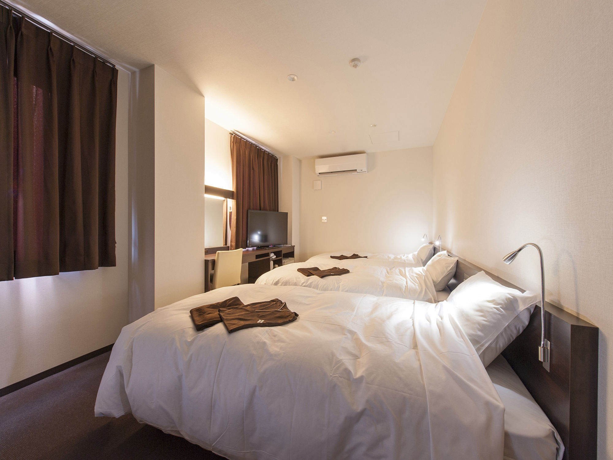 Hana Hotel Fukaya & Spa Exterior photo